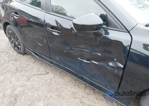 2017 Mazda Mazda3 Sport z USA, uszkodzony, nr VIN 3MZBN1U72HM108293